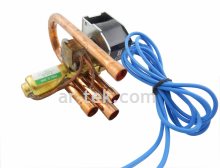 01 92 01  VALVE 4 WAY REVERSING DSF-4 5/16-3/8 